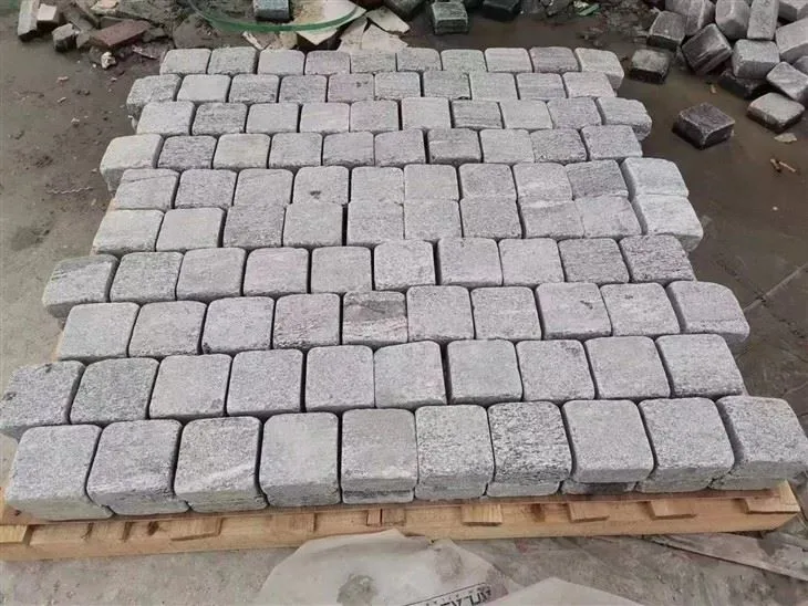 light grey cobblestone